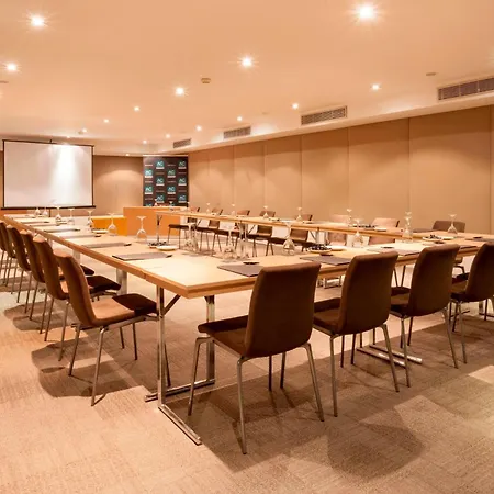 Hotel Ac Ciudad De By Marriott 4*
